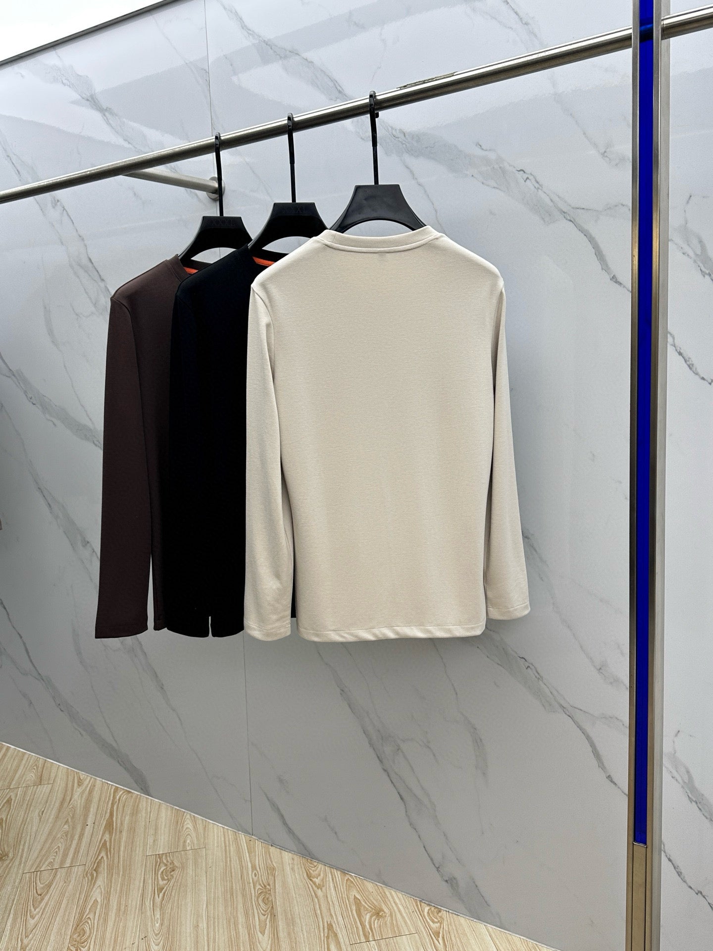 L1709 Luna Clothes
