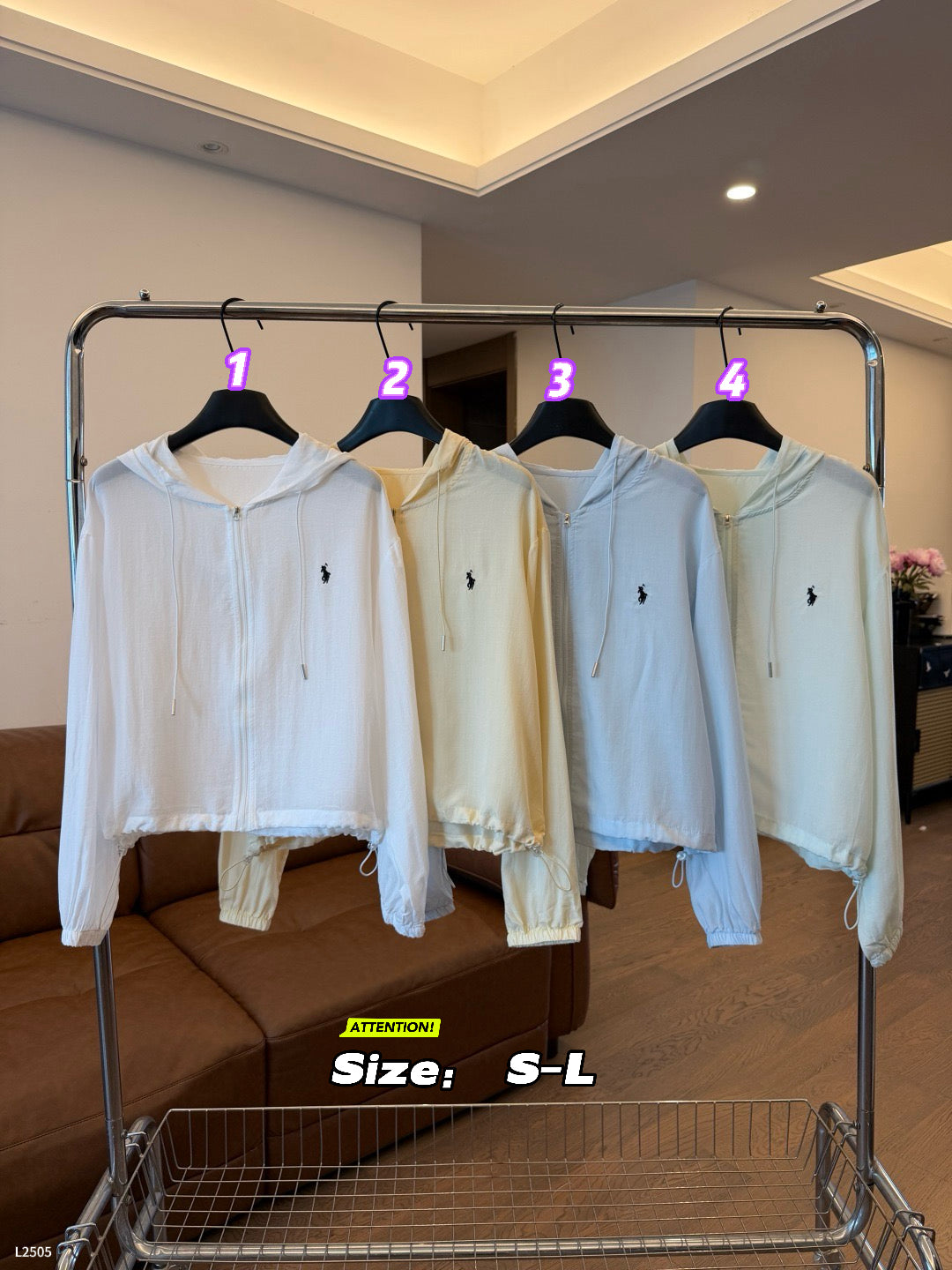L2505    Luna   Clothing